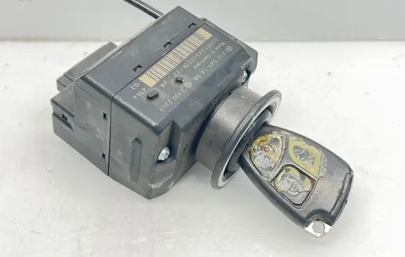 Mercedes-Benz E W211 Ignition lock 2115451408