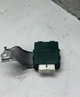 Lexus IS 220D-250-350 Door control unit/module 8597053030 0515004060