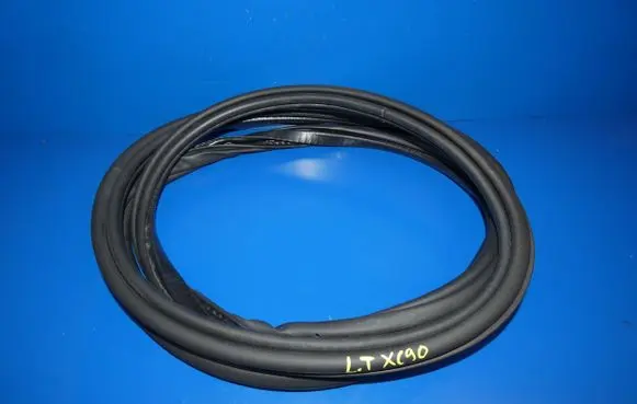 Volvo XC90 Rubber seal rear door 