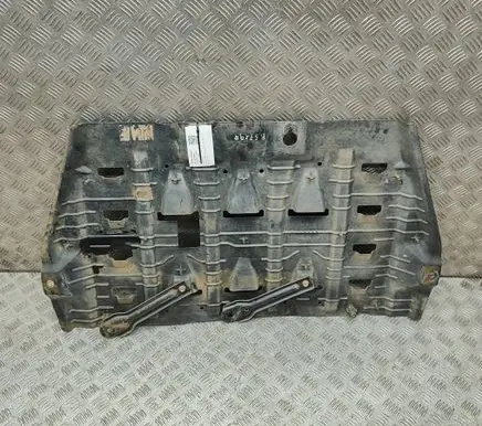 Isuzu D-Max Engine splash shield/under tray 8978453520