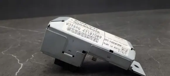 Volvo XC90 Antenna control unit 8641262
