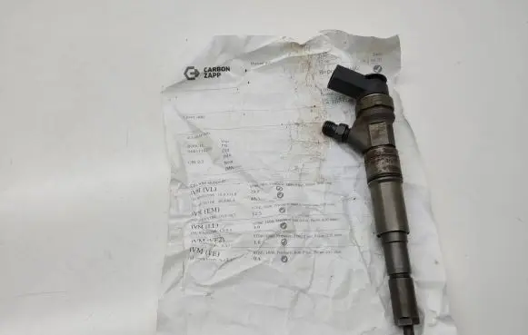 BMW 5 E60 E61 Fuel injector 0445110209
