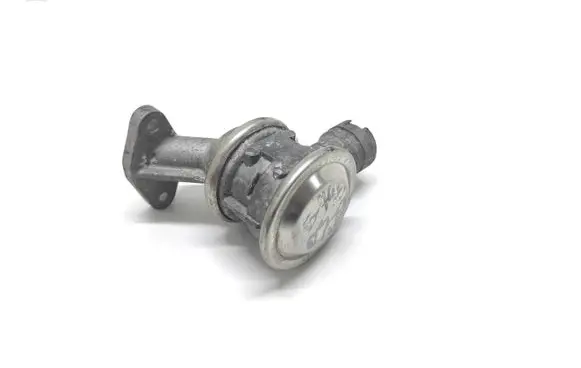 BMW 7 E65 E66 EGR valve 72823801