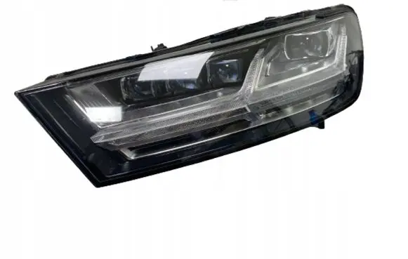 Audi Q7 4M Headlight/headlamp 4M0941035