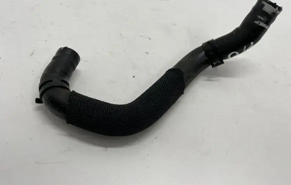 Audi A4 S4 B9 Engine coolant pipe/hose 8W0121448H