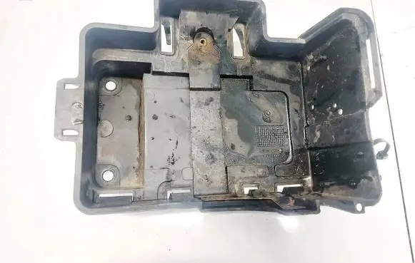 Battery box tray
