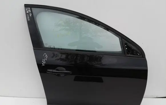 Volvo V60 Front door