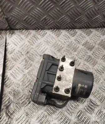 Volkswagen Golf IV ABS Pump 1j0907379p