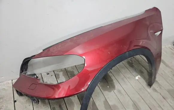 BMW X5 E70 Fender
