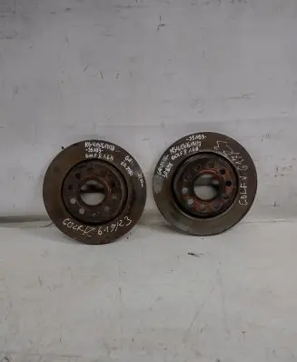 Volkswagen Golf V Front brake disc 1J0615301E