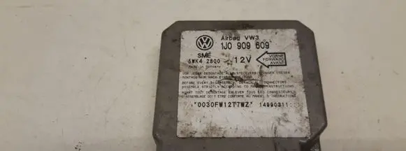 Volkswagen Golf IV Airbag control unit/module 1J0909609