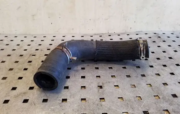 Toyota RAV 4 (XA30) Engine coolant pipe/hose