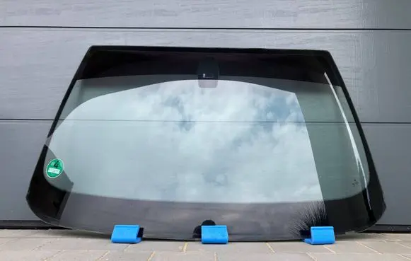 BMW 5 E60 E61 Front windscreen/windshield window 43R008594