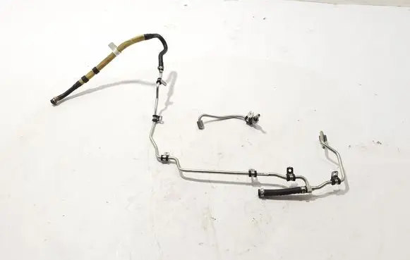 Mercedes-Benz GLC C254 Fuel injector supply line/pipe A1390700600