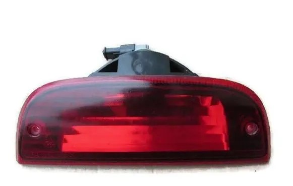 Jeep Cherokee III KJ Third/center stoplight