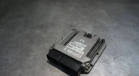 Hyundai Santa Fe Engine control unit/module ECU 39101-2F400 0281016511 39116-2F400