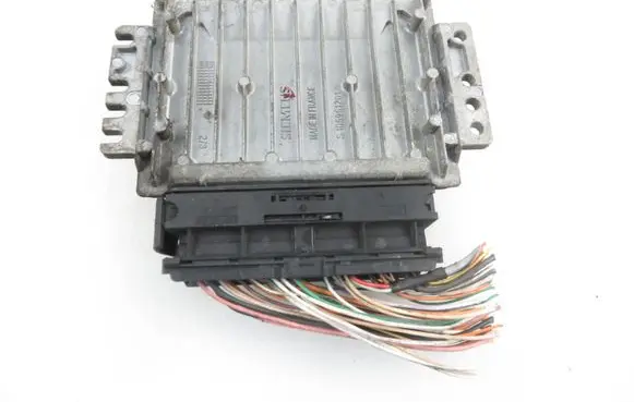 Renault Clio II Engine control unit/module 7700110471 7700115210 S110030034A