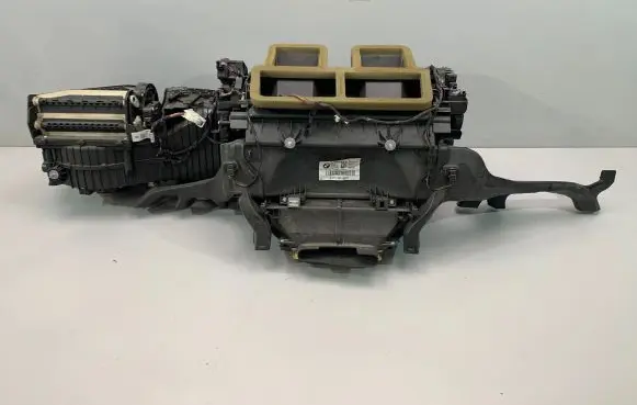 BMW 4 F32 F33 Interior heater climate box assembly 9325143