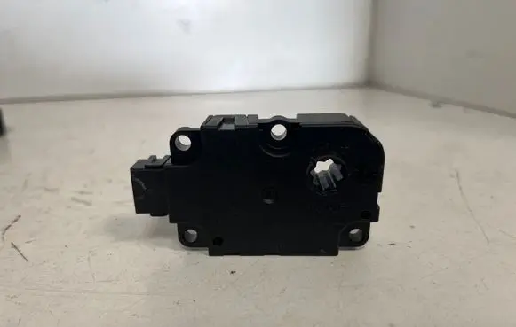 Mercedes-Benz C W205 Air flap motor/actuator ZBAT0074D00 168053077446