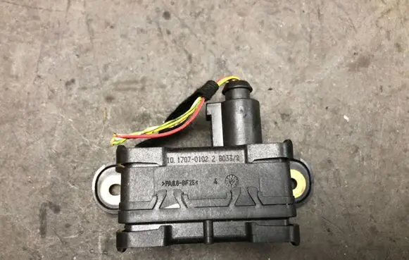 Audi A3 S3 A3 Sportback 8P ESP acceleration yaw rate sensor 1K0907655D