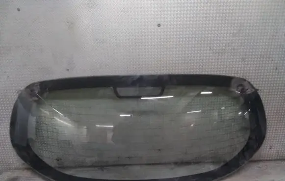 Mitsubishi Colt CZ3 Rear windscreen/windshield window 