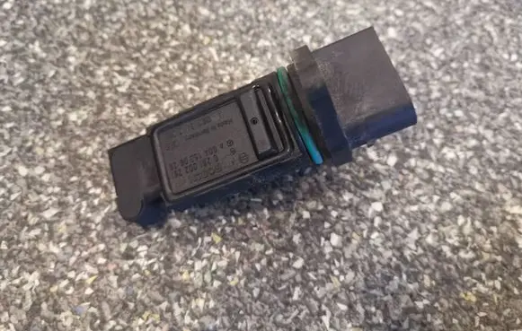 Mercedes-Benz A W168 Mass air flow meter A0041530628 0281002281