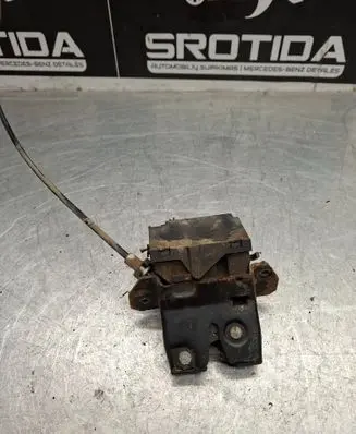 Mercedes-Benz E W211 Loading door lock A1717500085 A1717500185