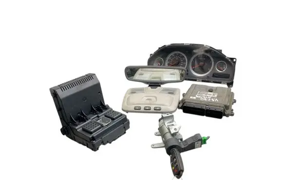 Volvo XC90 Engine ECU kit and lock set 31272463AA 0281012103 31327434