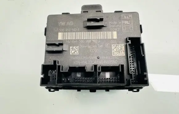Volkswagen Touran III Door control unit/module 5Q0959592F