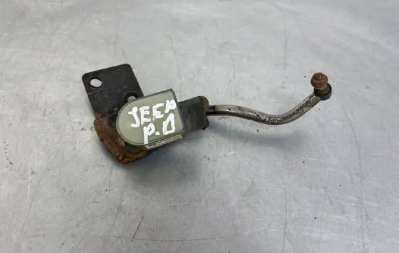 Jeep Grand Cherokee Air suspension front height level sensor 68164092AA