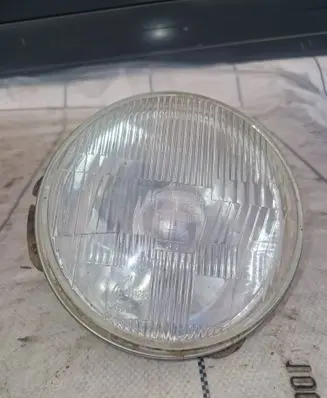 Mitsubishi Pajero Headlight/headlamp E1625