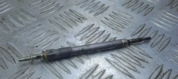 Mercedes-Benz C AMG W204 Glow plug A0011595601