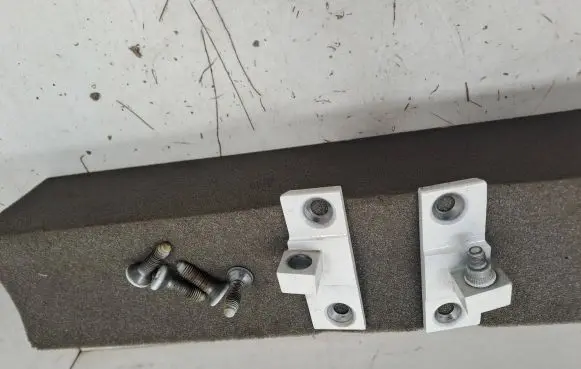 Rear door hinge set