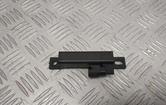 Nissan Leaf II (ZE1) Aerial antenna amplifier EH06171105