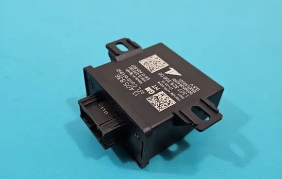 Opel Zafira C Central body control module 13405836 IMPRK1377387