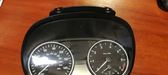 BMW 1 E81 E87 Speedometer (instrument cluster) 9166814
