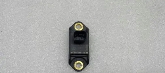 Mercedes-Benz SL R230 Airbag deployment crash/impact sensor A0025427018