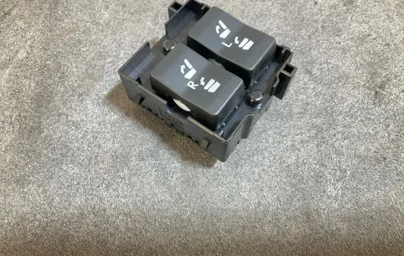 Lexus RX 450H Seat control switch 18B189