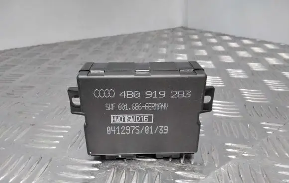 Audi A6 S6 C5 4B Parking PDC control unit/module 4B0919283 041297S
