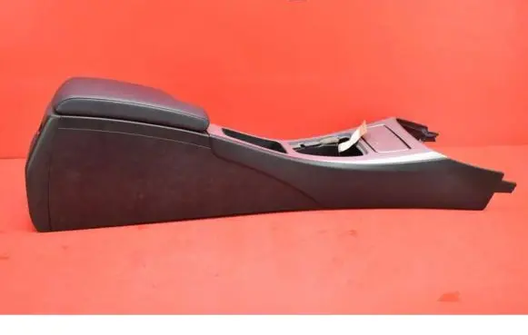 BMW X3 E83 Center console