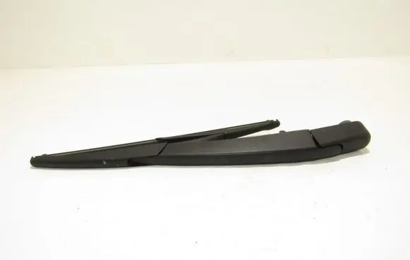 Renault Captur Rear wiper blade arm