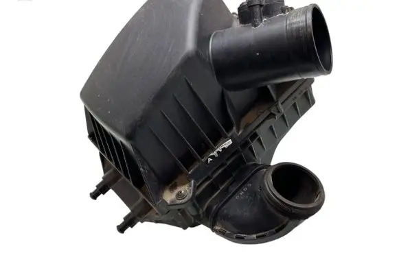 Buick Encore I Air filter box