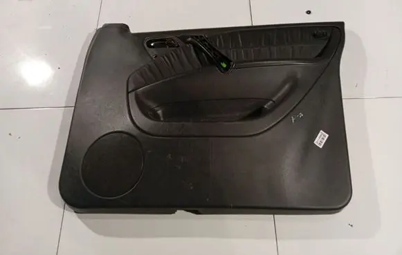 Mercedes-Benz ML W163 Front door card panel trim