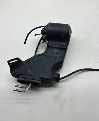 Mercedes-Benz C W205 Windshield washer fluid reservoir/tank A2058600360 A205869