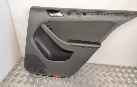 Volkswagen Jetta VI Rear door card panel trim 5C6867212A