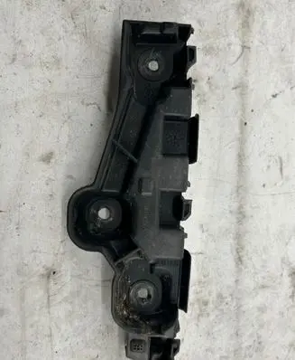 Dacia Logan II Front bumper mounting bracket 631433758R