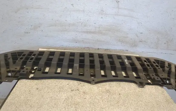 Peugeot 108 Front bumper skid plate/under tray 526180h030