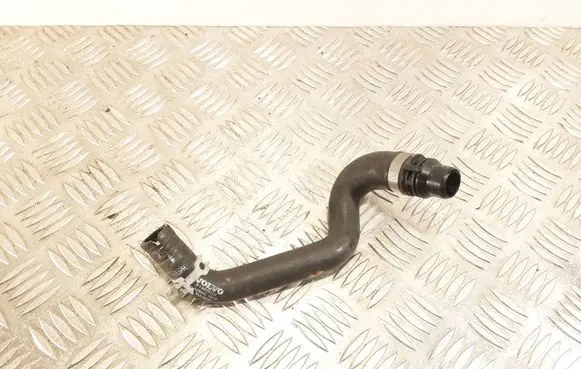Volvo XC40 Engine coolant pipe/hose 31465024