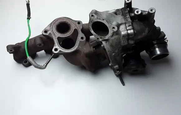 Nissan Navara D23 Turbo 144107570R
