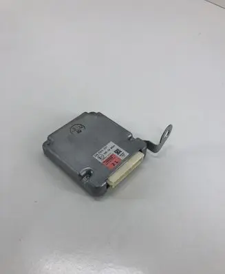 Toyota RAV 4 (XA40) Cruise control unit/module 8815042021 0368003071